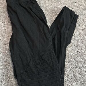 Black Motto Leggings